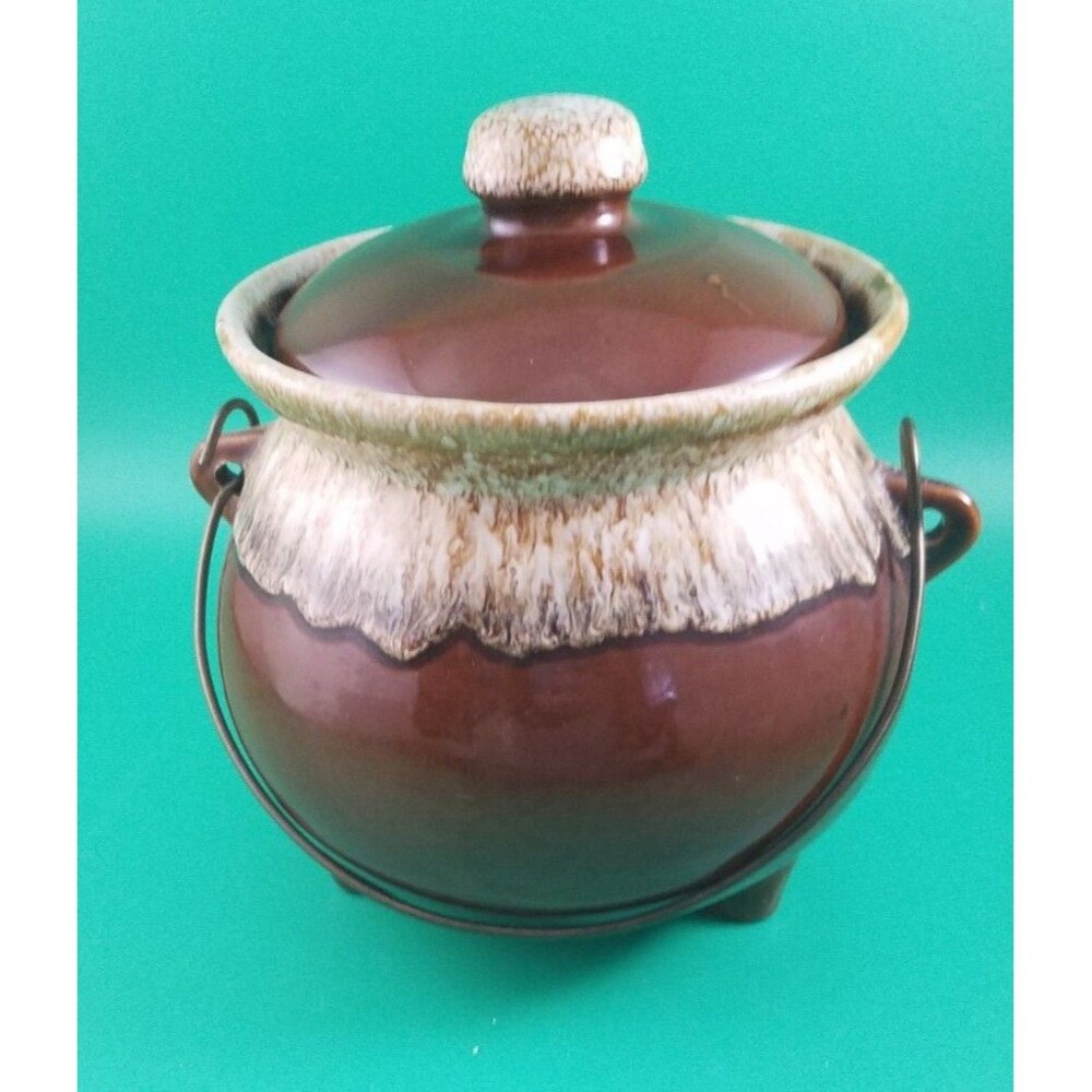 Vintage Hull McCoy Pottery Brown Drip Glaze Bean Pot 3-Footed With Handle USA